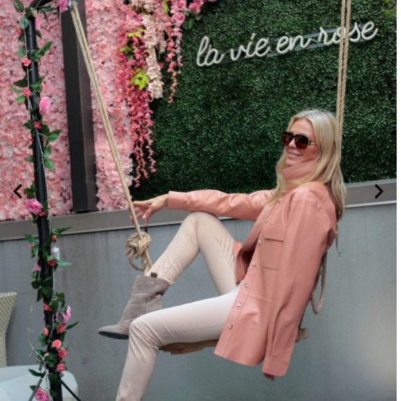 Pink Leather Overshirt,  100% lamb leather, oversized fit, button from closure, - Picture 2 of 4